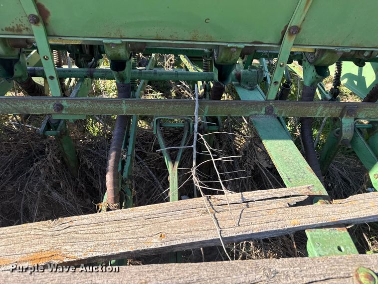 image for item GP9653 John Deere grain drill