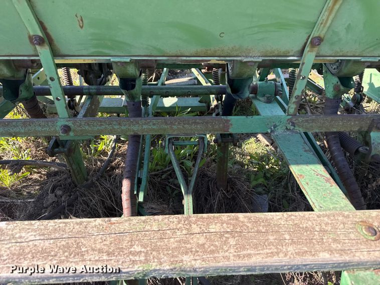 image for item GP9653 John Deere grain drill