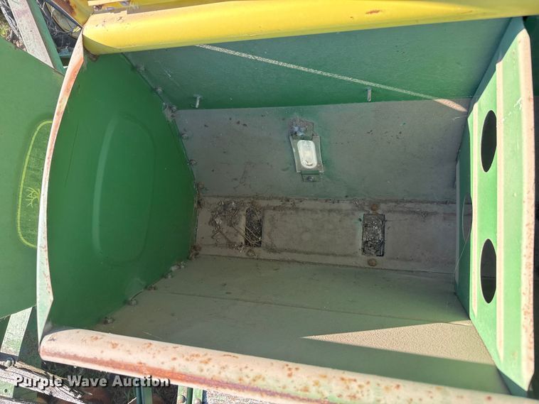 image for item GP9653 John Deere grain drill