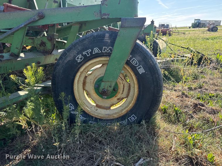 image for item GP9653 John Deere grain drill