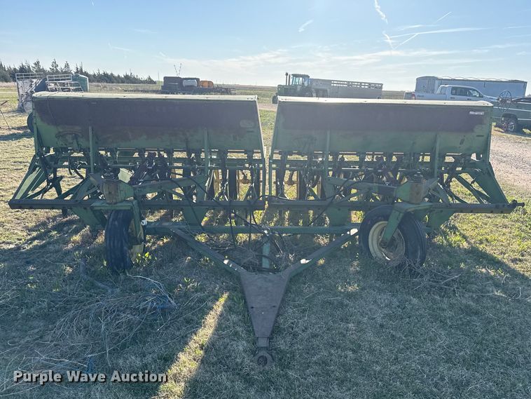 image for item GP9654 John Deere grain drill