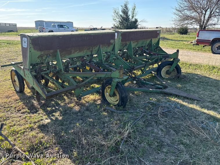 image for item GP9654 John Deere grain drill