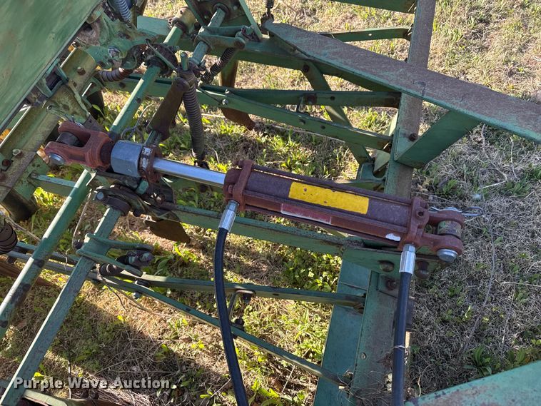 image for item GP9654 John Deere grain drill