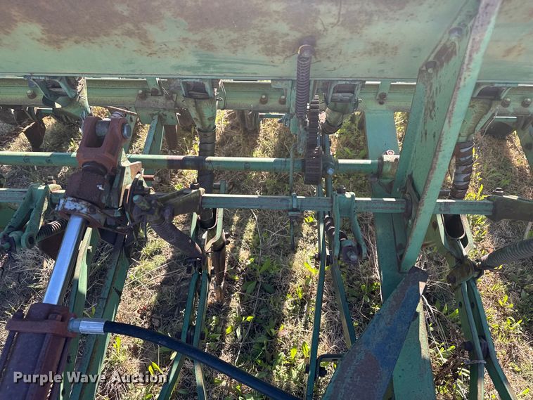 image for item GP9654 John Deere grain drill