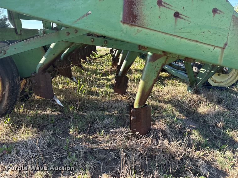 image for item GP9654 John Deere grain drill