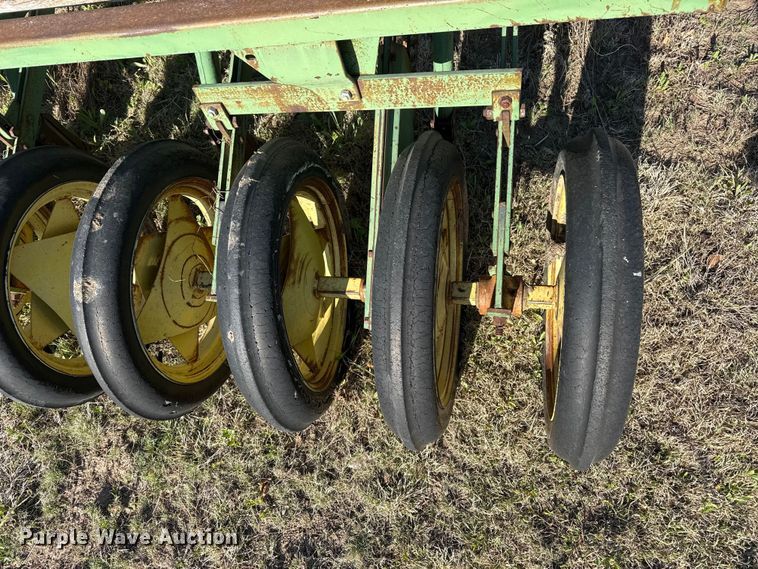image for item GP9654 John Deere grain drill