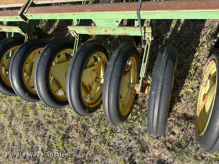 image for item GP9654 John Deere grain drill