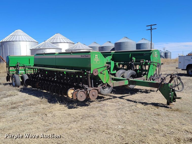 image for item IH9477 Great Plains Solid Stand 45 grain drill