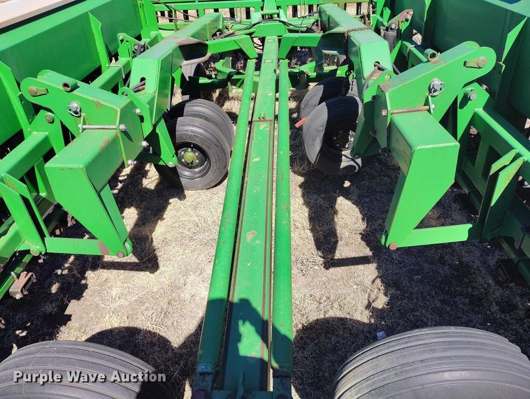 image for item IH9477 Great Plains Solid Stand 45 grain drill