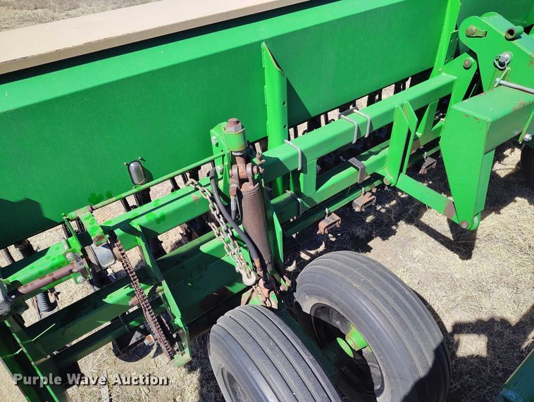 image for item IH9477 Great Plains Solid Stand 45 grain drill