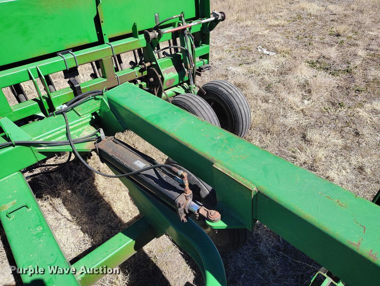 image for item IH9477 Great Plains Solid Stand 45 grain drill
