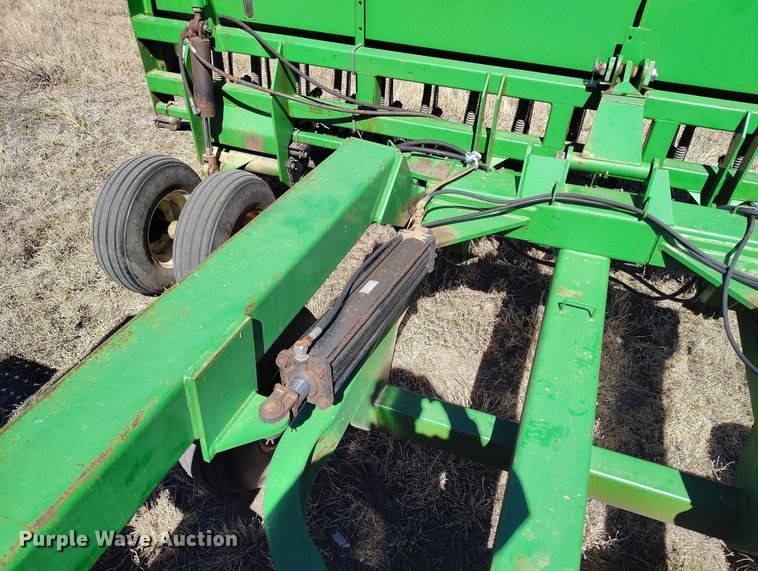 image for item IH9477 Great Plains Solid Stand 45 grain drill