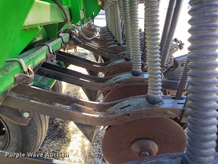 image for item IH9477 Great Plains Solid Stand 45 grain drill
