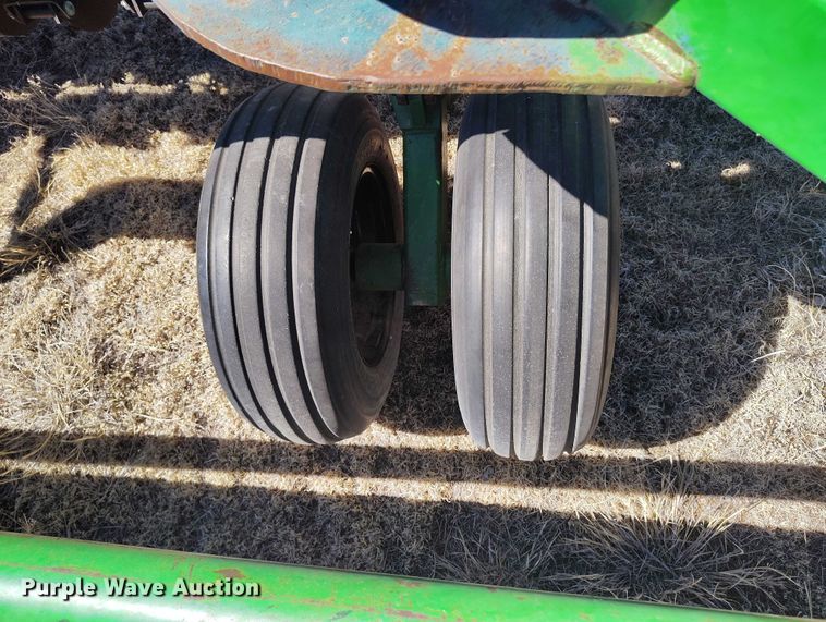 image for item IH9477 Great Plains Solid Stand 45 grain drill