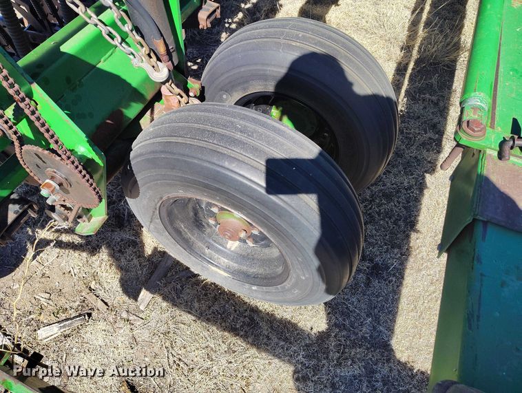 image for item IH9477 Great Plains Solid Stand 45 grain drill