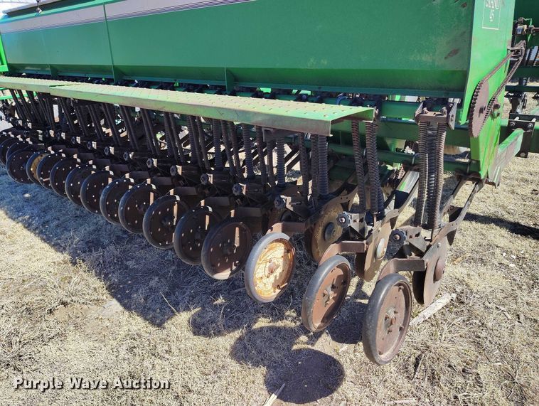 image for item IH9477 Great Plains Solid Stand 45 grain drill