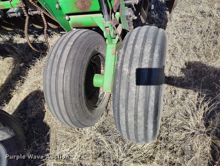 image for item IH9477 Great Plains Solid Stand 45 grain drill