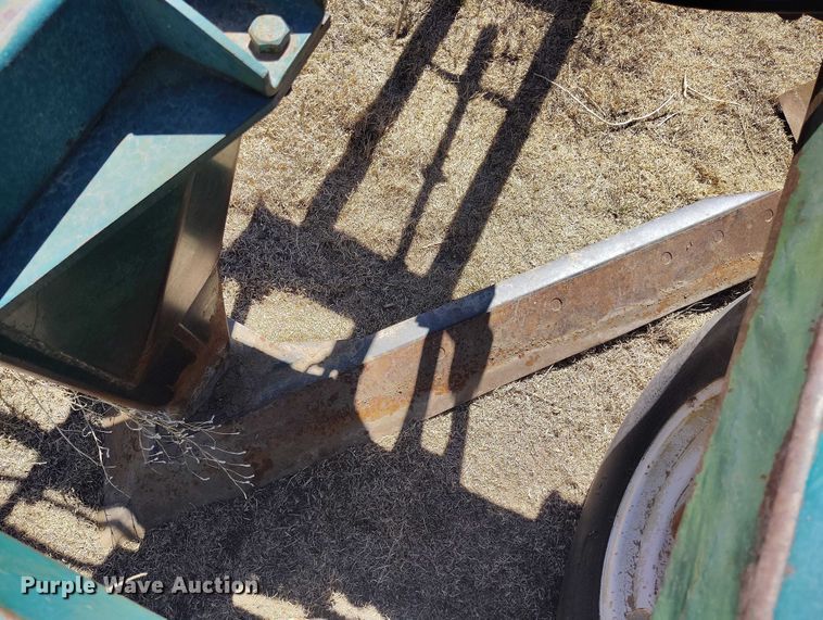 image for item IH9478 Flex King 9x6 sweep plow