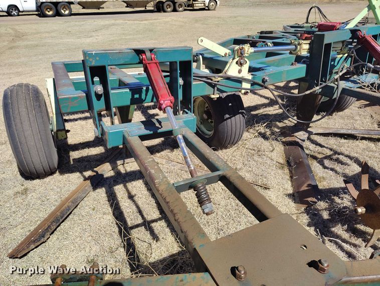 image for item IH9478 Flex King 9x6 sweep plow