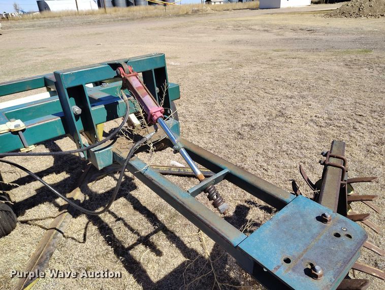 image for item IH9478 Flex King 9x6 sweep plow