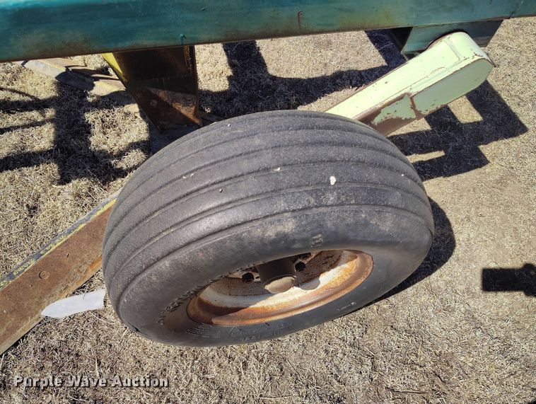 image for item IH9478 Flex King 9x6 sweep plow