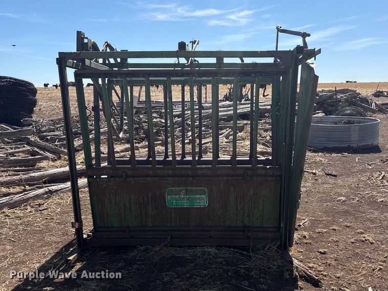 image for item NK9048 Powder River livestock chute