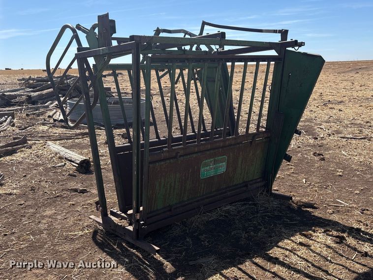image for item NK9048 Powder River livestock chute