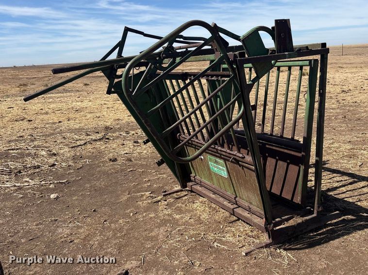 image for item NK9048 Powder River livestock chute