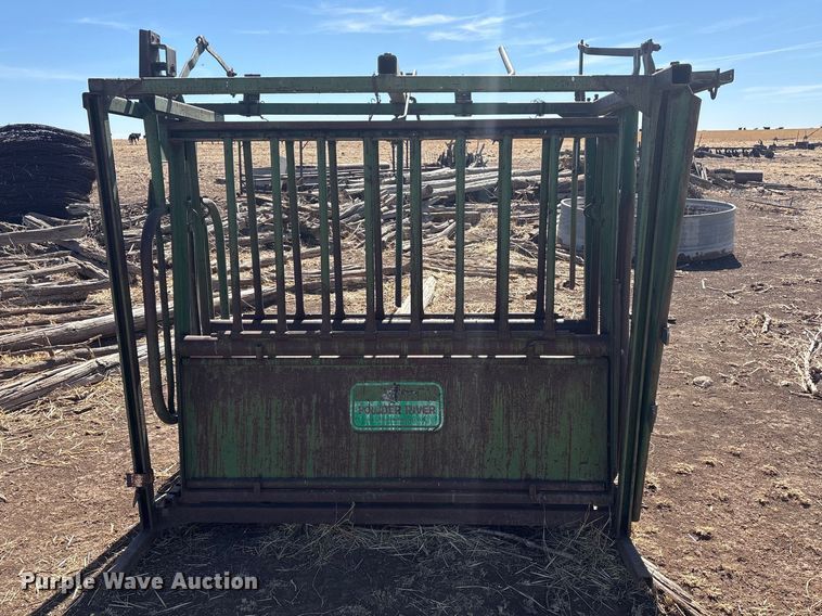 image for item NK9048 Powder River livestock chute