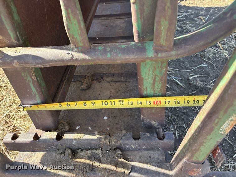 image for item NK9048 Powder River livestock chute