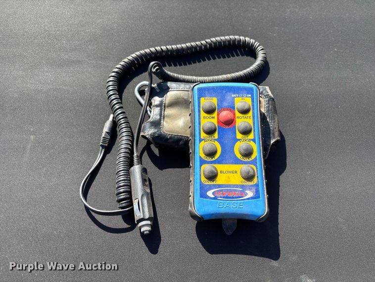image for item NK9062 2005 Ledwell & Son LW42 ADC feed delivery trailer