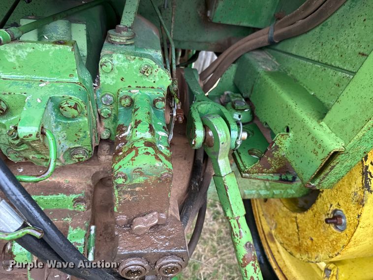 image for item NK9125 1975 John Deere 4430 tractor