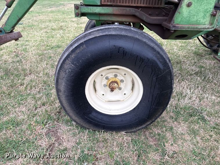 image for item NK9125 1975 John Deere 4430 tractor