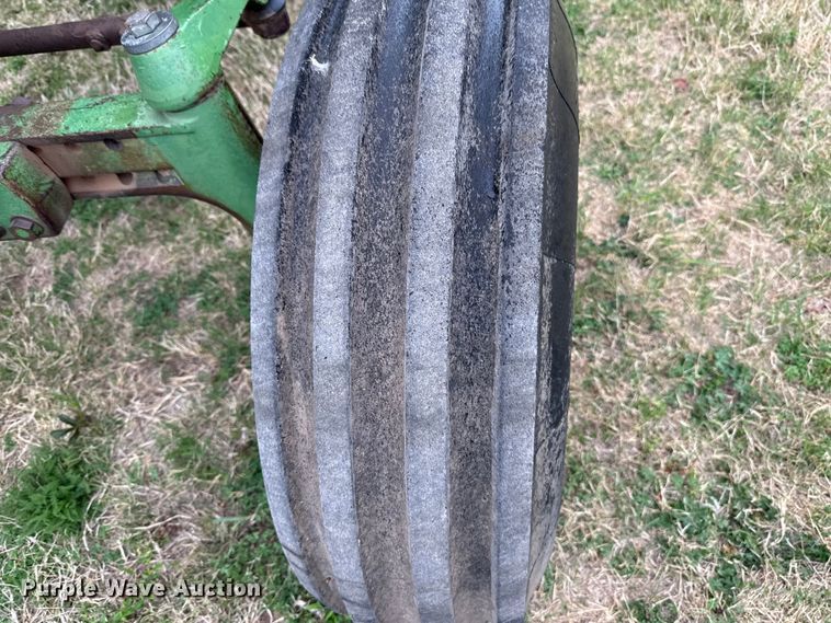 image for item NK9125 1975 John Deere 4430 tractor