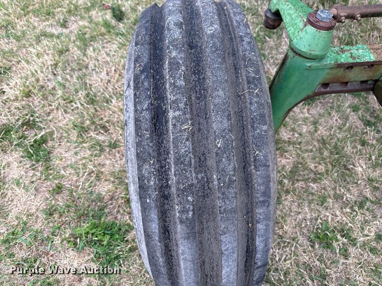 image for item NK9125 1975 John Deere 4430 tractor