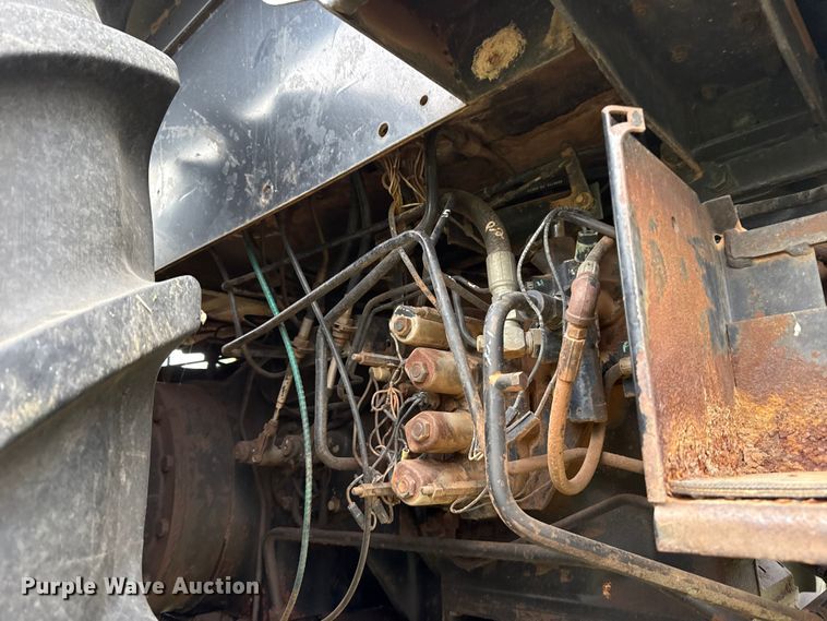 image for item NK9126 1985 Case 3594 MFWD tractor