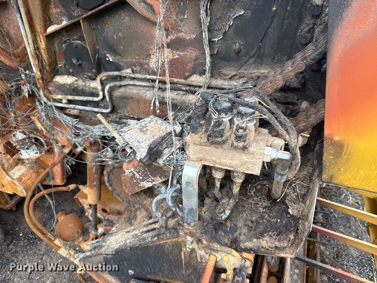 image for item NK9152 2021 Vermeer 604 G3 round baler