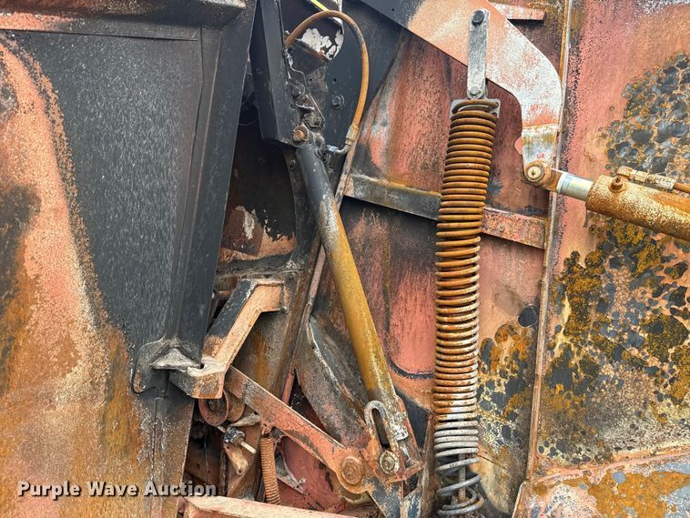 image for item NK9152 2021 Vermeer 604 G3 round baler