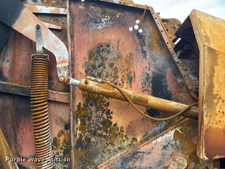 image for item NK9152 2021 Vermeer 604 G3 round baler