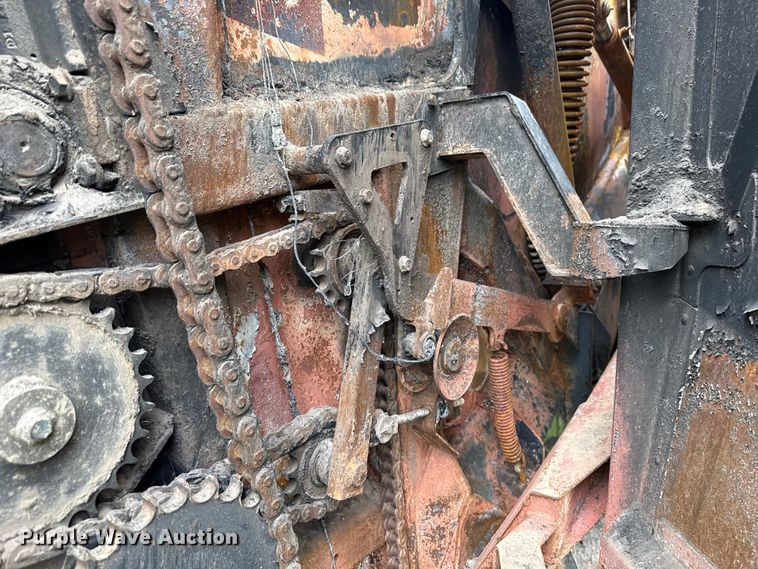 image for item NK9152 2021 Vermeer 604 G3 round baler