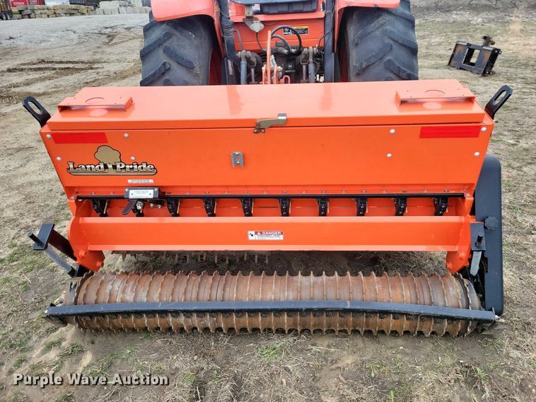 image for item NK9977 2022 Land Pride APS1572 grain drill