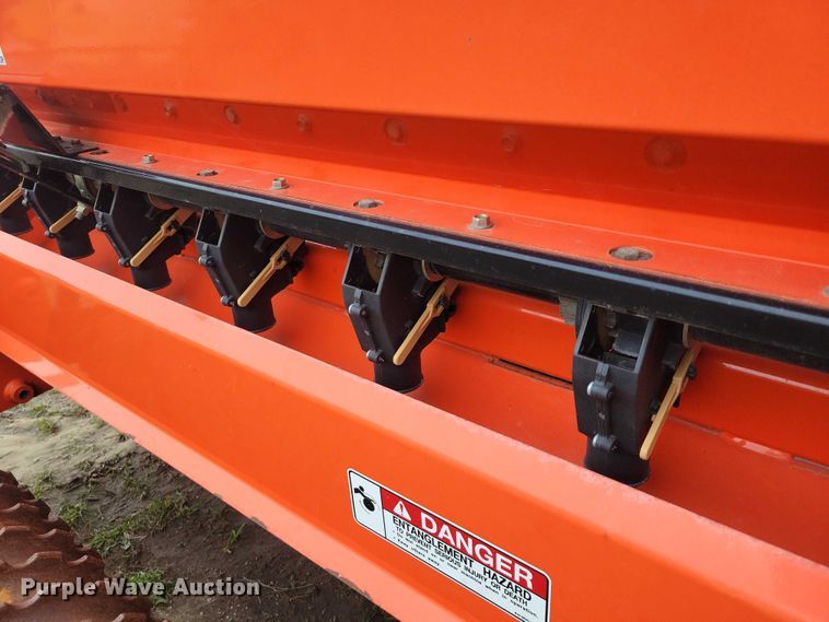 image for item NK9977 2022 Land Pride APS1572 grain drill