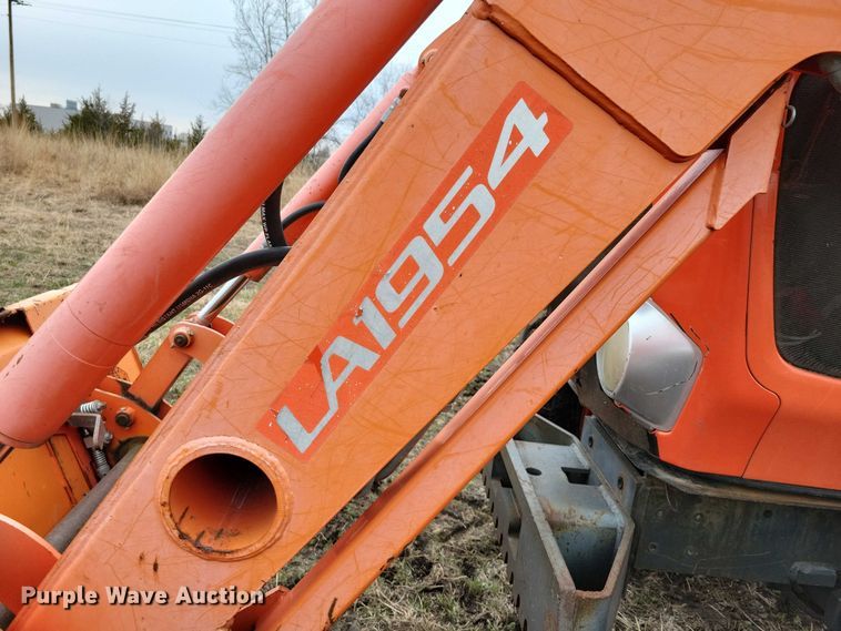 image for item NK9978 2013 Kubota M110GX MFWD tractor