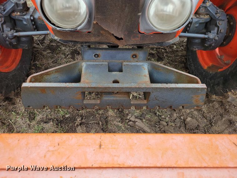 image for item NK9978 2013 Kubota M110GX MFWD tractor