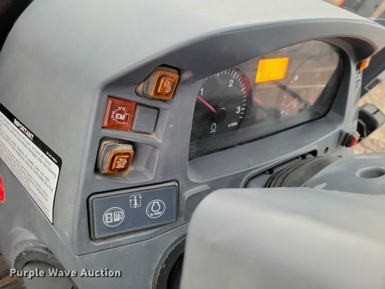 image for item NK9978 2013 Kubota M110GX MFWD tractor