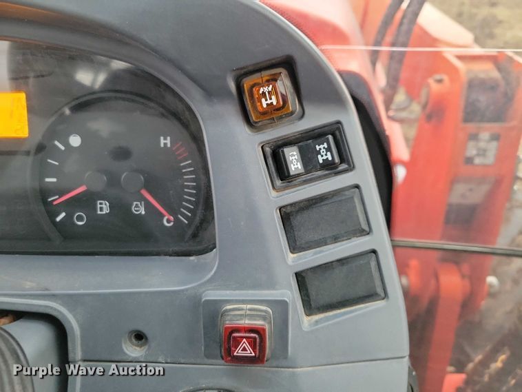 image for item NK9978 2013 Kubota M110GX MFWD tractor