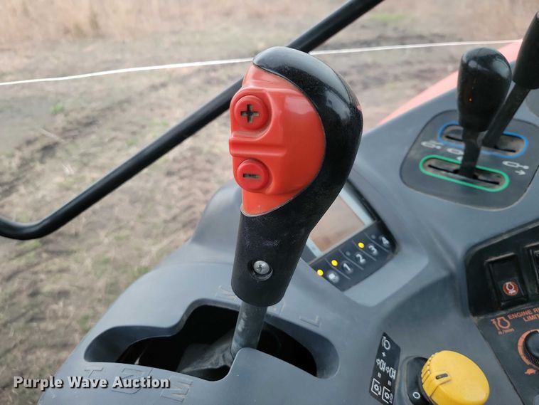 image for item NK9978 2013 Kubota M110GX MFWD tractor