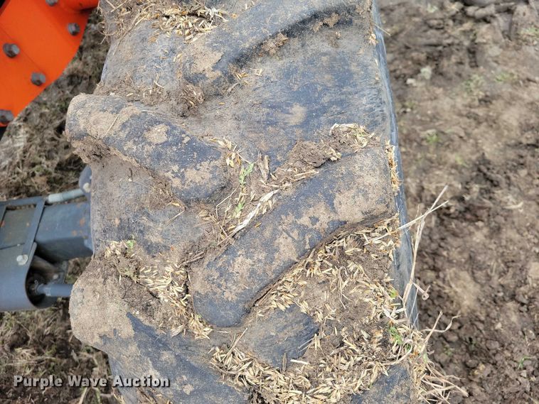 image for item NK9978 2013 Kubota M110GX MFWD tractor