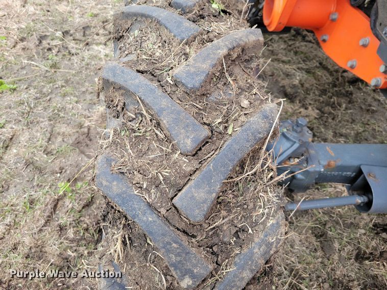 image for item NK9978 2013 Kubota M110GX MFWD tractor