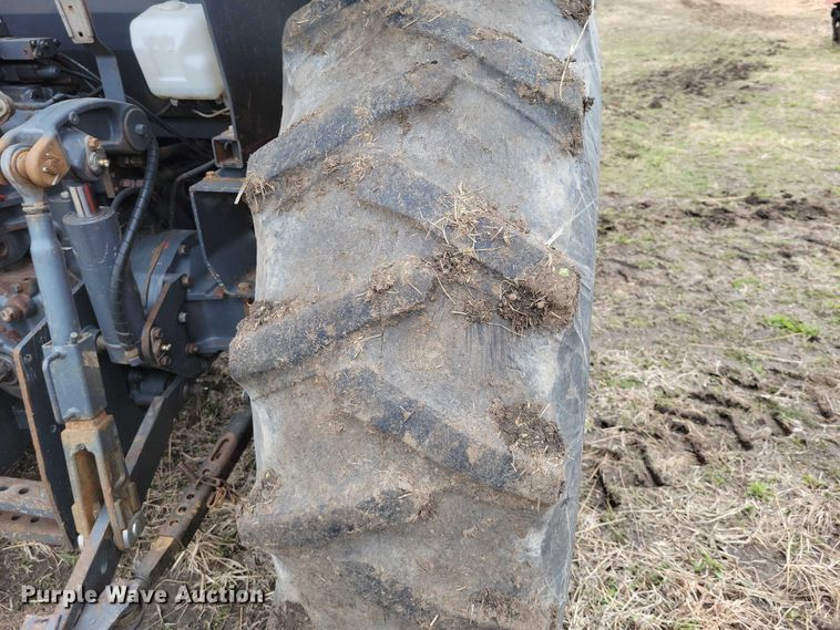 image for item NK9978 2013 Kubota M110GX MFWD tractor